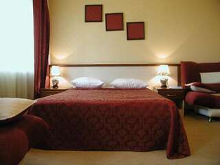 Гостиница -отель Inshinka-SPA Тула Двухместный номер «Комфорт» с 1 кроватью или 2 отдельными кроватями-1